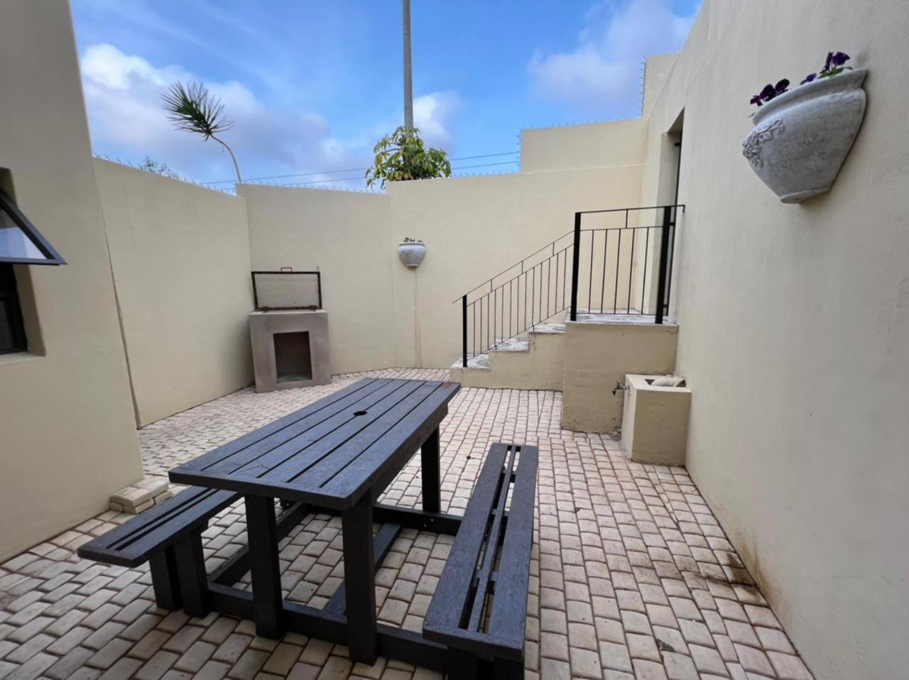 Durban Italian Villa 1&2 Екстериор снимка